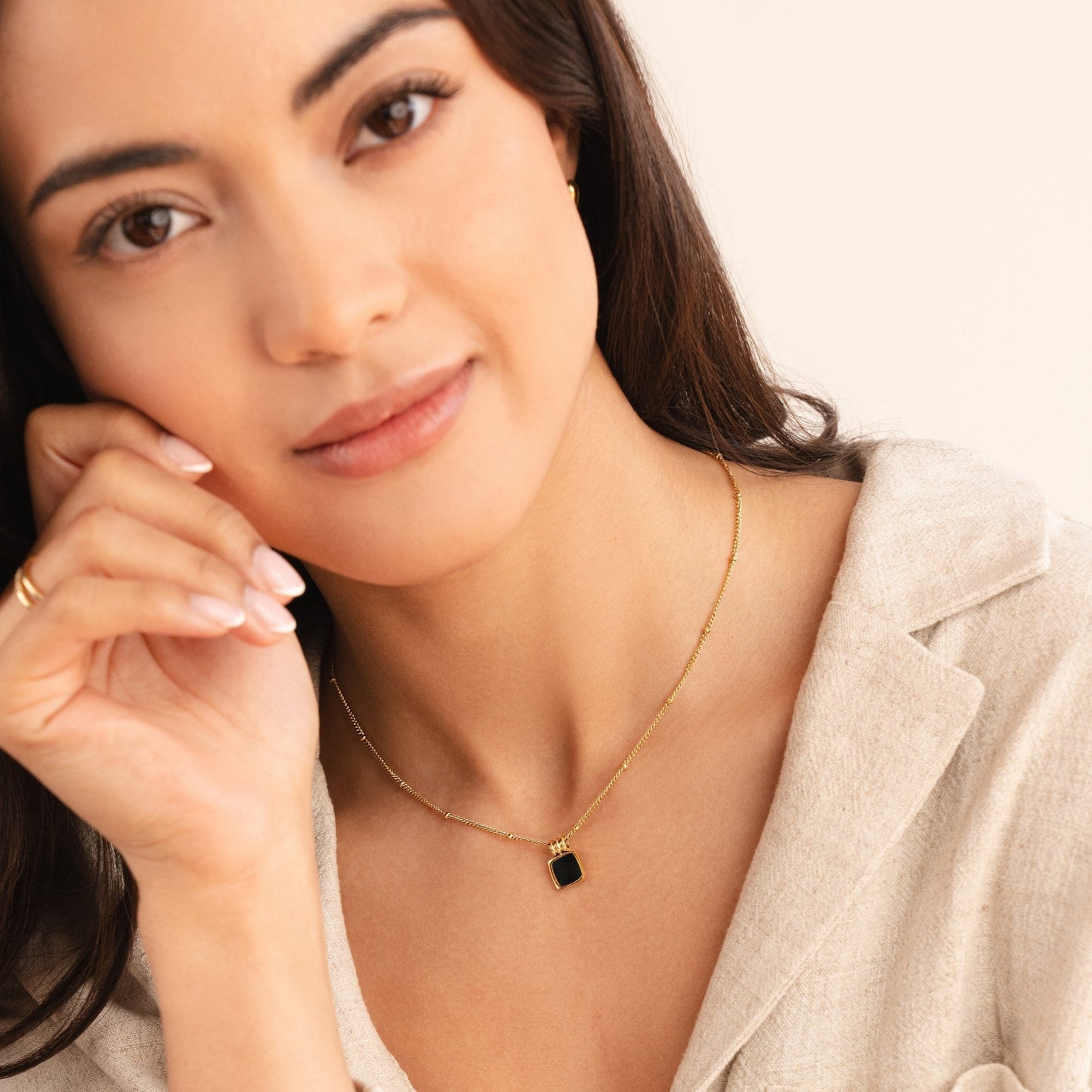 Collana chic di mezzanotte