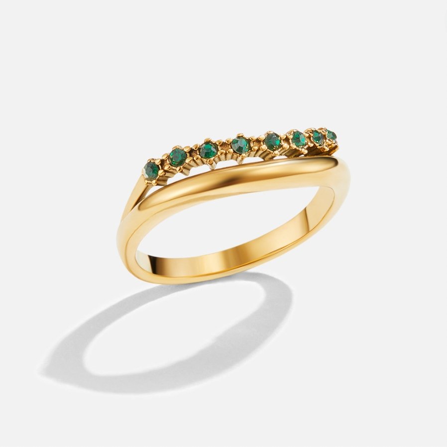 Mary – Anello a strati in verde smeraldo elegante