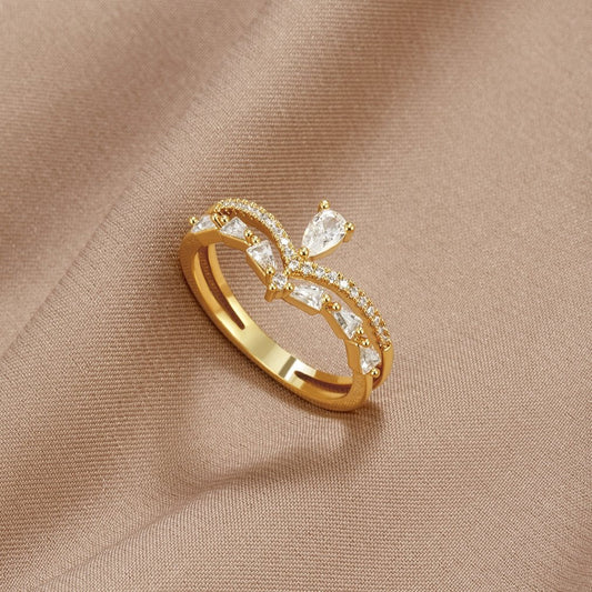 Aura – Elegante anello con cristallo