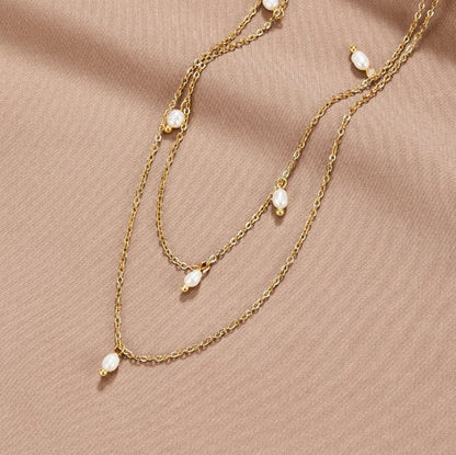 Kay – Collana a strati con perle a goccia