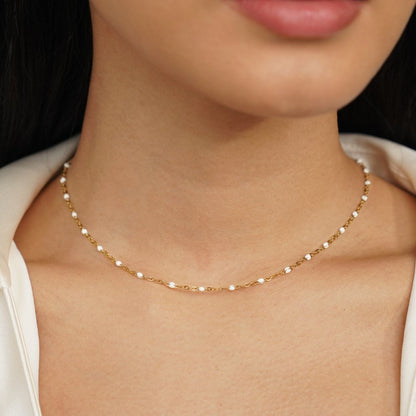 Collana di perle bianche pure